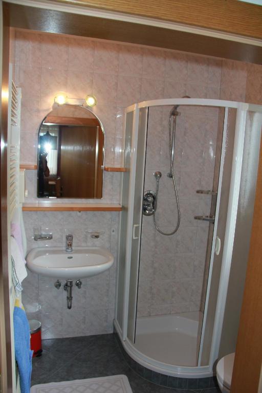Gasthof Hotel Woehrmaurer ヴェルトゥルノ 部屋 写真