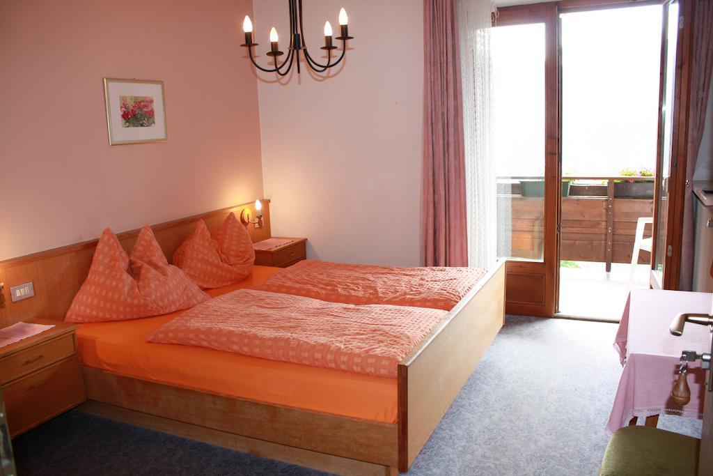 Gasthof Hotel Woehrmaurer ヴェルトゥルノ 部屋 写真